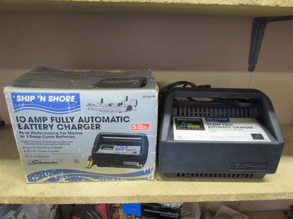 SHIP 'N SHORE BATTERY CHARGER (POWERS ON)