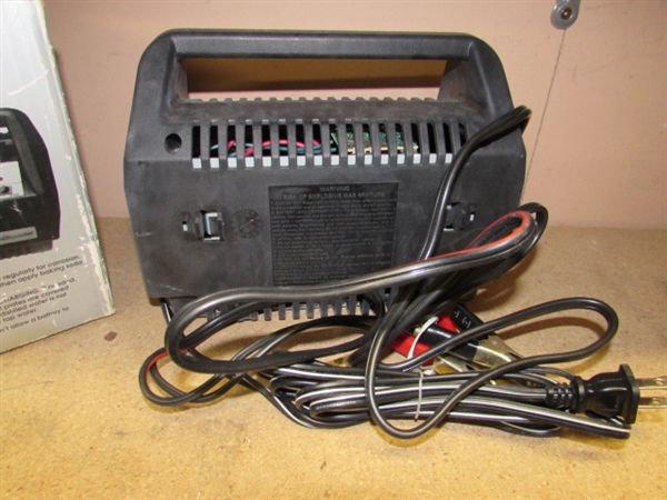 SHIP 'N SHORE BATTERY CHARGER (POWERS ON)