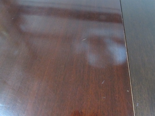VINTAGE BERNHARDT TWIN PEDESTAL MAHOGANY DINING TABLE W/2 LEAFS