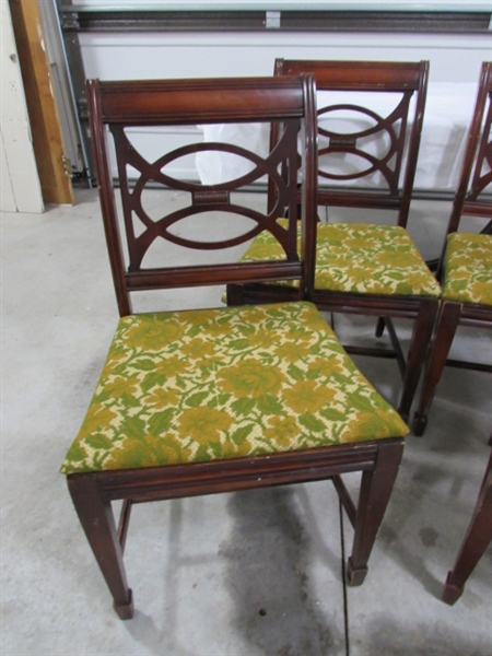 4 VINTAGE MAHOGANY DINING CHAIRS