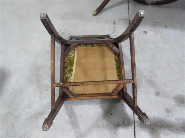 4 VINTAGE MAHOGANY DINING CHAIRS