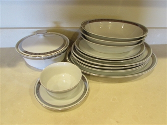 HARMONY HOUSE ROMAIC FINE CHINA - 12 SERVING DISHES