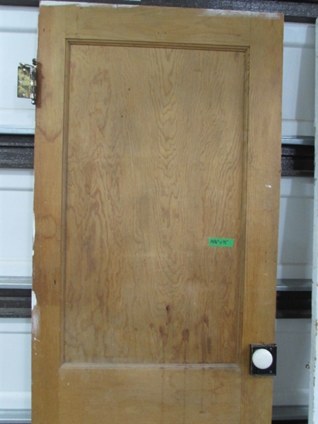 VINTAGE/ANTIQUE DOORS W/HARDWARE