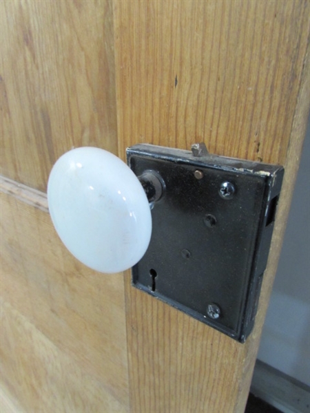 VINTAGE/ANTIQUE DOORS W/HARDWARE