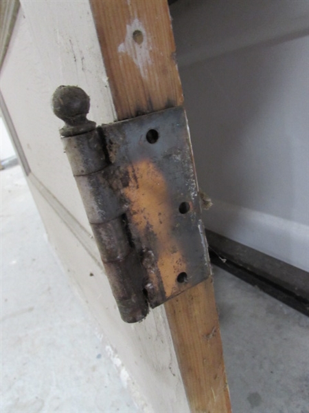 2 VINTAGE/ANTIQUE DOORS W/WINDOWS