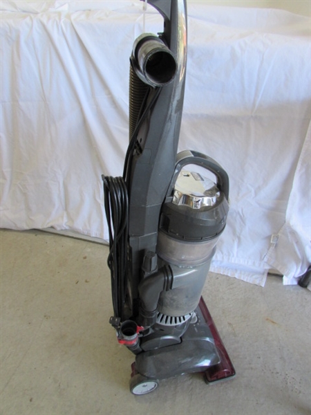 HOOVER UPRIGHT VACUUM CLEANER