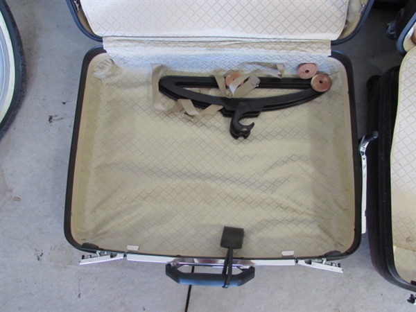 VINTAGE SAMSONITE HARD SHELL LUGGAGE SETS & FOLDING CART