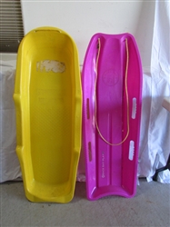 2 PLASTIC SLEDS