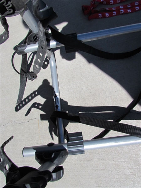THULE SPARE TIRE MOUNT DOUBLE BIKE CARRIER