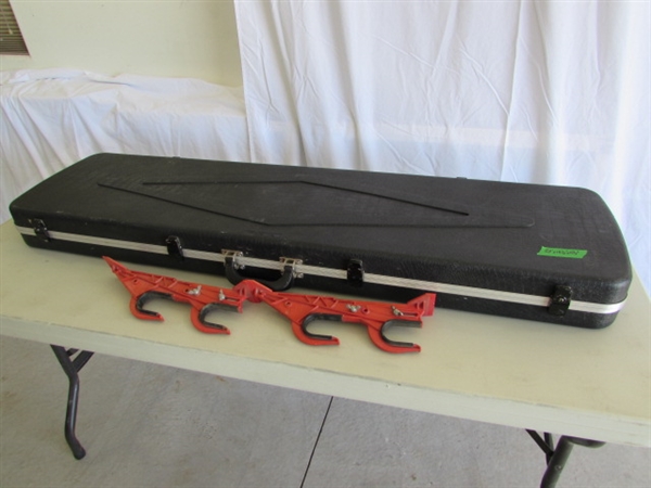 HARD SHELL RIFLE CASE & MOUNTS