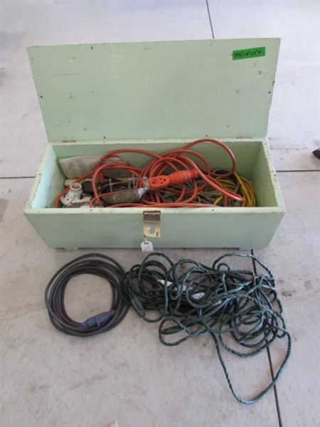 WOODEN STORAGE BOX W/EXTENSION CORDS & DROP/SHOP LIGHTS