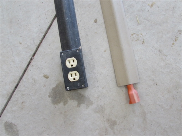 WOODEN STORAGE BOX W/EXTENSION CORDS & DROP/SHOP LIGHTS