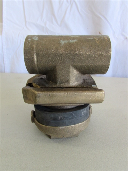 1.5 BRASS PITLESS PUMP ADAPTER