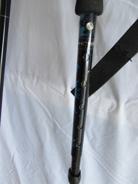 3 COLLAPSIBLE WALKING STICKS