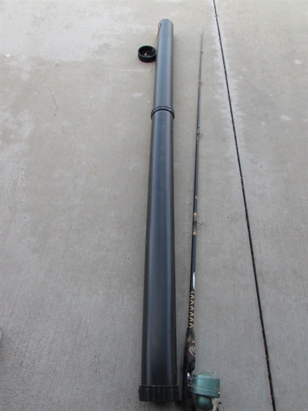 VINTAGE FISHING POLE W/REEL & HARD CASE