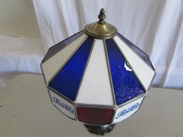 STAINED GLASS PEPSI-COLA TABLE LAMP