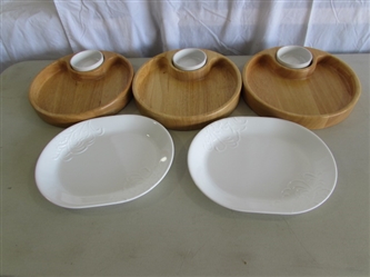 WOODEN CHIP/DIP TRAYS & 2 CORELLE OVAL PLATTERS