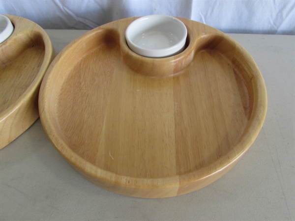 WOODEN CHIP/DIP TRAYS & 2 CORELLE OVAL PLATTERS