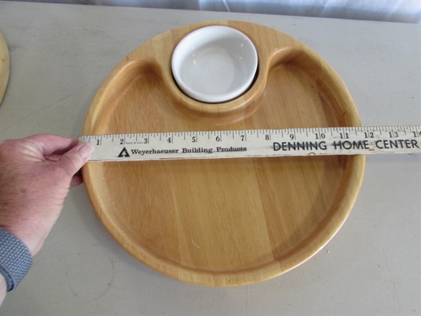 WOODEN CHIP/DIP TRAYS & 2 CORELLE OVAL PLATTERS