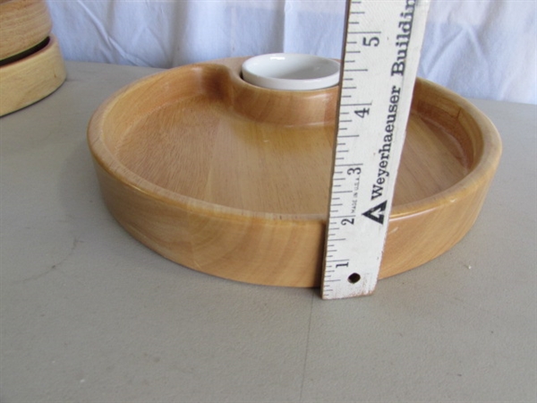 WOODEN CHIP/DIP TRAYS & 2 CORELLE OVAL PLATTERS