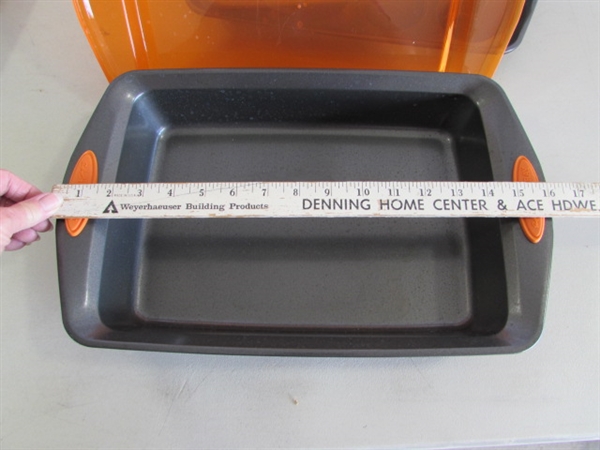 RACHEL RAY BAKING PANS