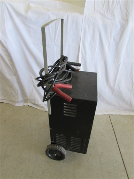 SCHUMACHER BATTERY CHARGER SE-4020