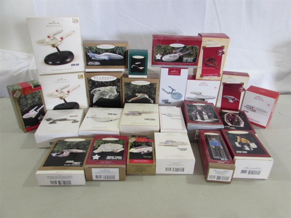 STAR TREK CHRISTMAS ORNAMENT COLLECTION