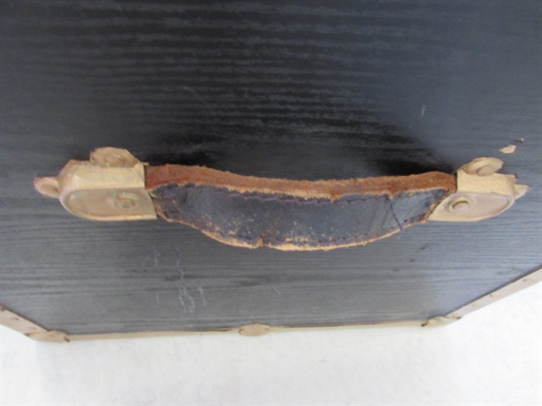 STORAGE TRUNK