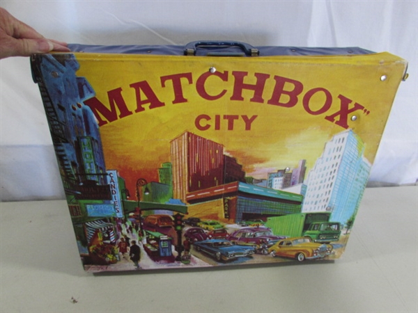 VINTAGE MATCHBOX FOLD-OUT PLAYSETS, RACETRACK & HOT WHEELS ITEMS