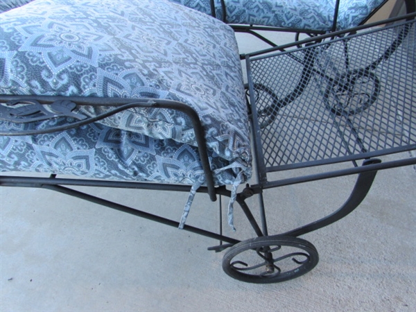 PAIR OF WROUGHT IRON LOUNGE CHAIRS W/CUSHIONS