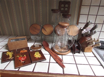 WOOD & GLASS ASSORTMENT OF KITCHEN CANISTERS, TEA PITCHER & 2 KNIFE BLOCKS