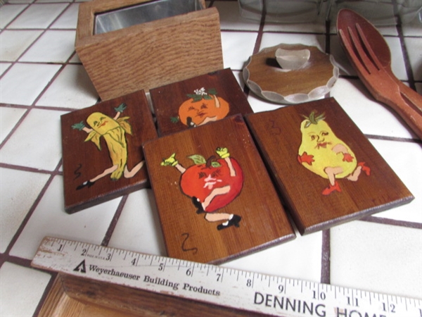 WOOD & GLASS ASSORTMENT OF KITCHEN CANISTERS, TEA PITCHER & 2 KNIFE BLOCKS
