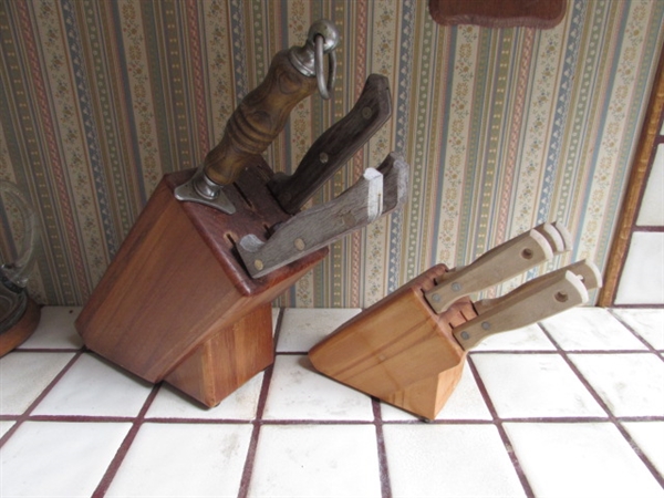 WOOD & GLASS ASSORTMENT OF KITCHEN CANISTERS, TEA PITCHER & 2 KNIFE BLOCKS
