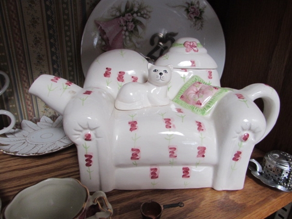 VARIETY OF MINIATURE TEA CUPS, SAUCERS AND TEAPOT W/ ONE 25 YEAR ANNIVERSARY PLATE