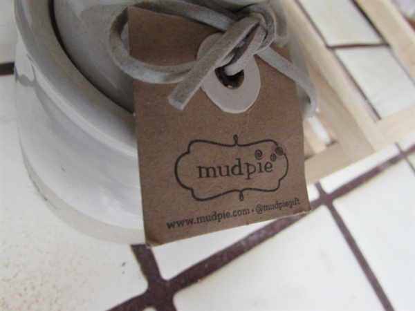 VINTAGE SALON PRIMROSE BOWLS, LARGE TILE TRIVET, TOOTHPICK HOLDERS AND STONEWARE CREAM AND SUGAR
