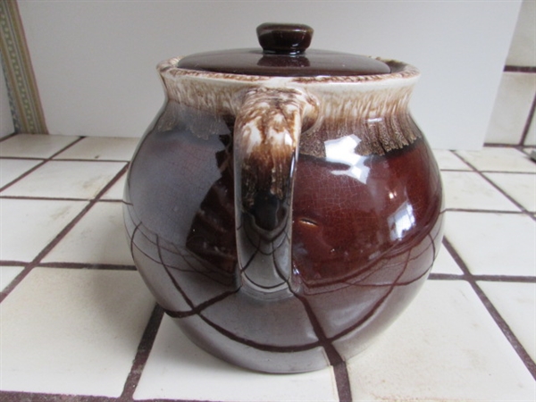VINTAGE STONEWARE CROCK