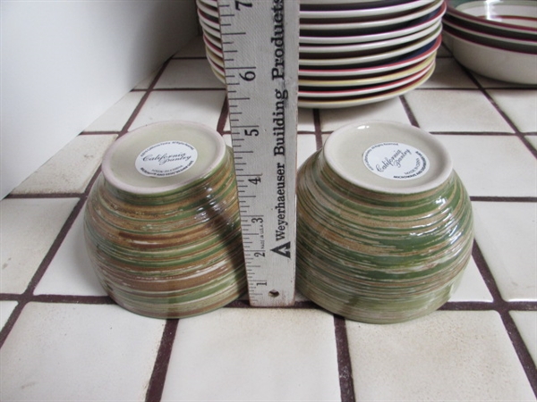 ROYAL NORFOLK MAMBO DINNER PLATES, BOWLS & PALAKS JEWEL COLORED GLASS TUMBLERS