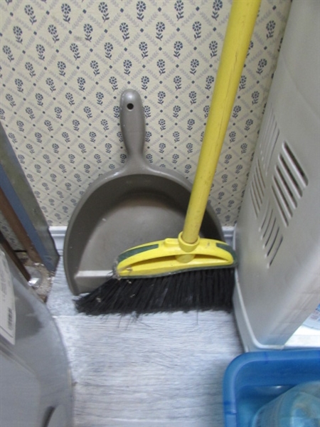 CLEANING SUPPLIES AND UTILITY CART