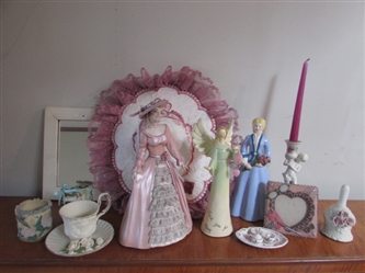 CERAMIC FIGURINES & DECOR INCLUDING SOME ORIGINAL HAND PAINTED ITEMS