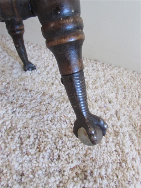 ANTIQUE WOOD PIANO STOOL W/GLASS BALL CLAW FEET