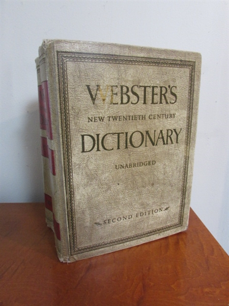 VINTAGE WEBSTER'S DICTIONARY 1966