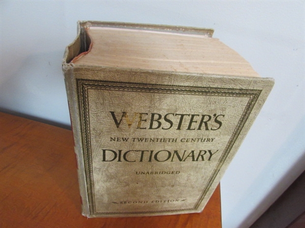 VINTAGE WEBSTER'S DICTIONARY 1966