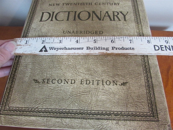 VINTAGE WEBSTER'S DICTIONARY 1966