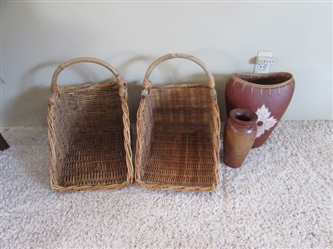 CLAY INDONESIA TAMARIND KROTOK, 2 RATTAN BASKETS AND WOOD VASE