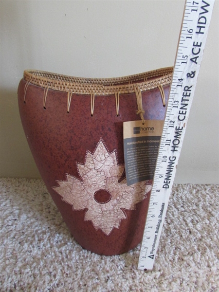 CLAY INDONESIA TAMARIND KROTOK, 2 RATTAN BASKETS AND WOOD VASE