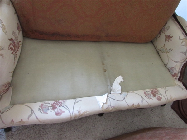 VINTAGE VICTORIAN LOVESEAT AND PILLOWS