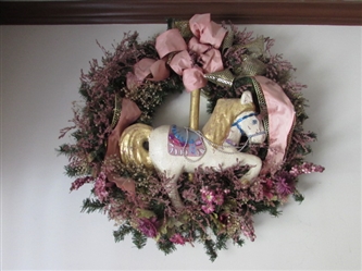 CAROUSEL HORSE DECORATIVE WREATH