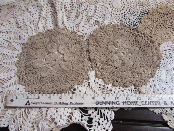 VINTAGE CROCHETED DOILIES AND TABLECLOTHS