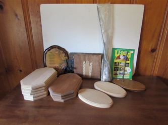 CRAFTING WOOD PLAQUES AND DECOR