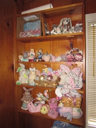 LARGE COLLECTION OF EASTER DECOR AND CERAMIC DOLLS